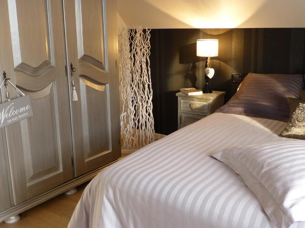 Chambres D'Hotes La Parenthez' Haguenau Bilik gambar
